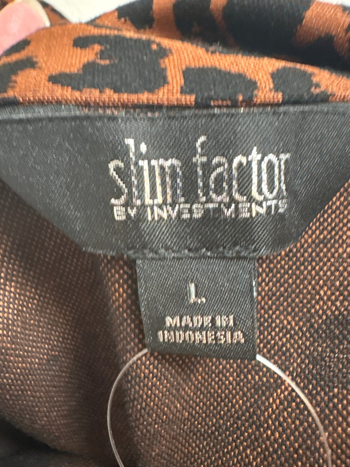 Slim Factor Animal Print Vest, L