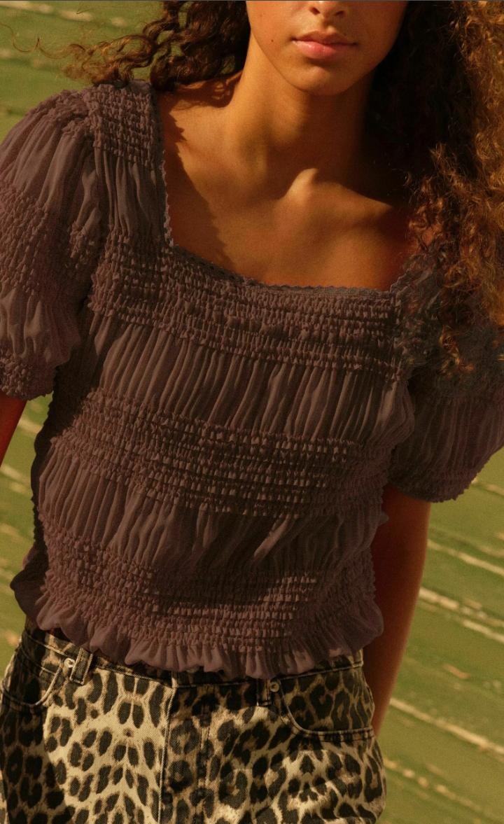 Short Sleeve Smock Back Blouse