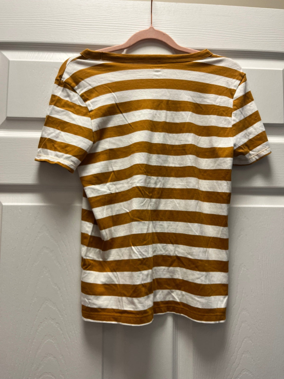 Old Navy Tee XS