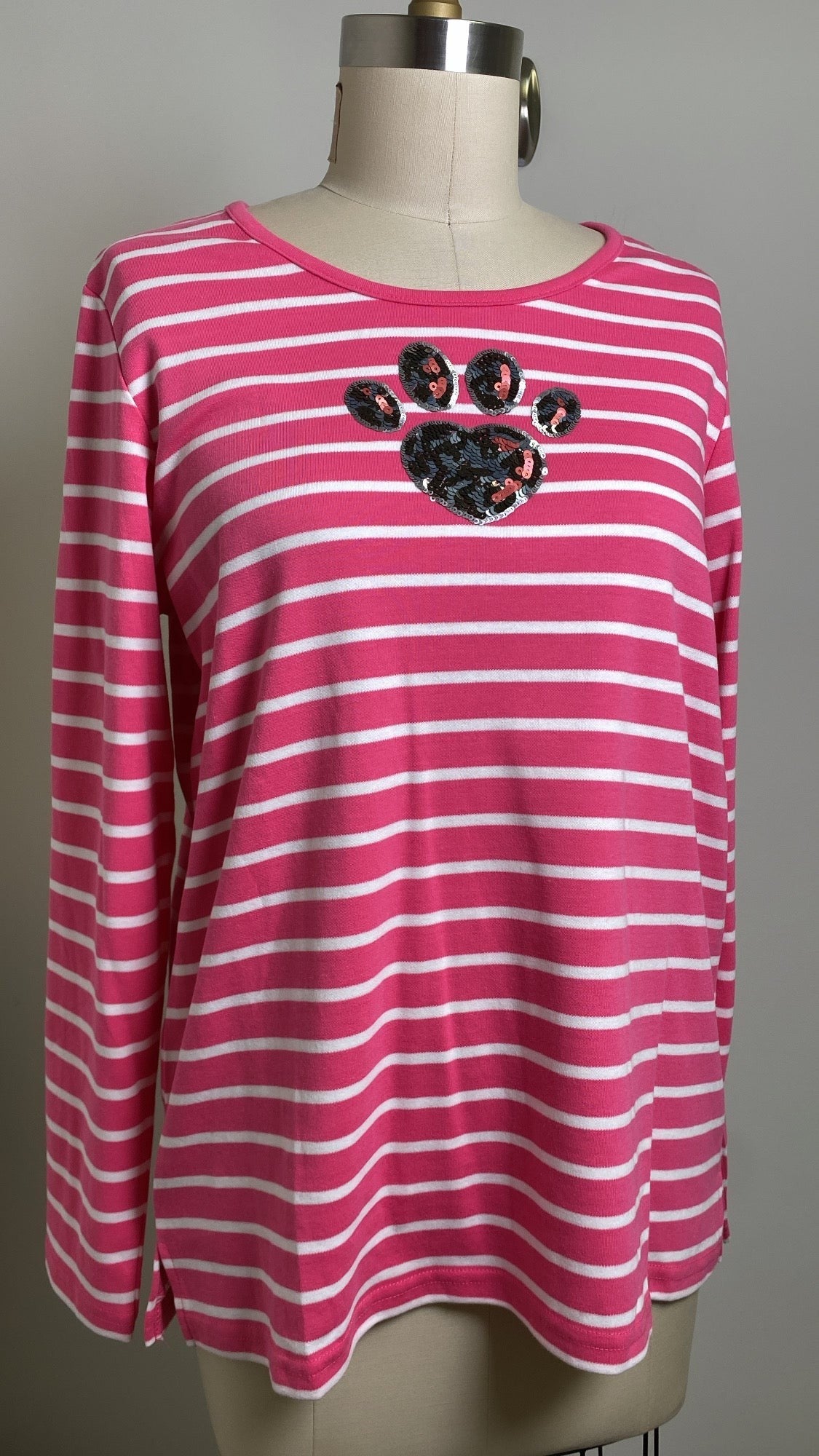 Quacker Factory Pink Paw Print Top, M