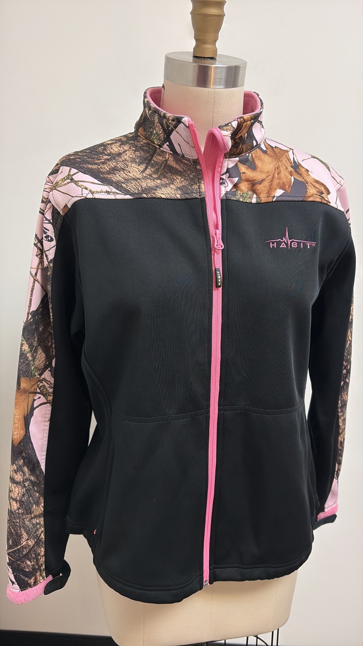 Habit Black Jacket, M
