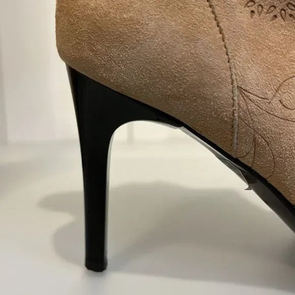 ROBERTO VIANNI TAN SUEDE HEEL BOOTS SIZE 38 MADE IN ITALY