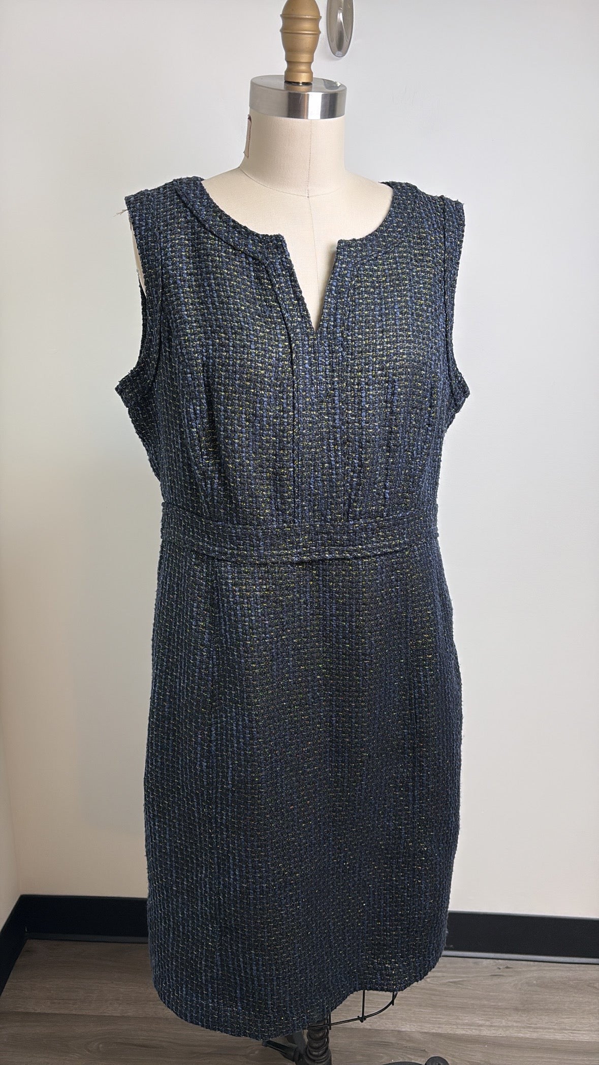 Liz Claiborne Black/Blue/Gold Dress, 16