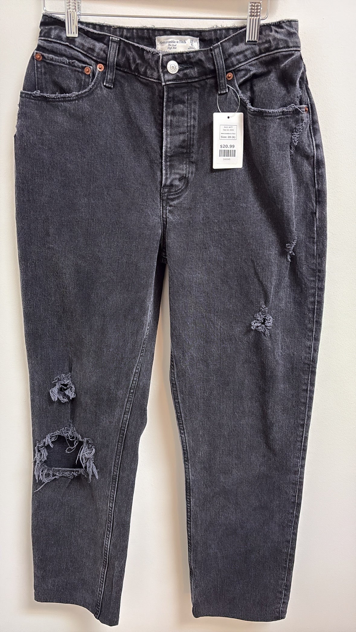 Abercrombie & Fitch Black Button Fly Dad High Rise 30" Inseam Jeans, 28 (6)